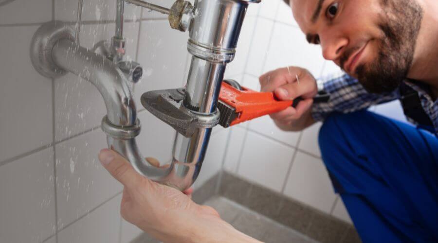 Professional clogged toilet repair services in Parkman, WY